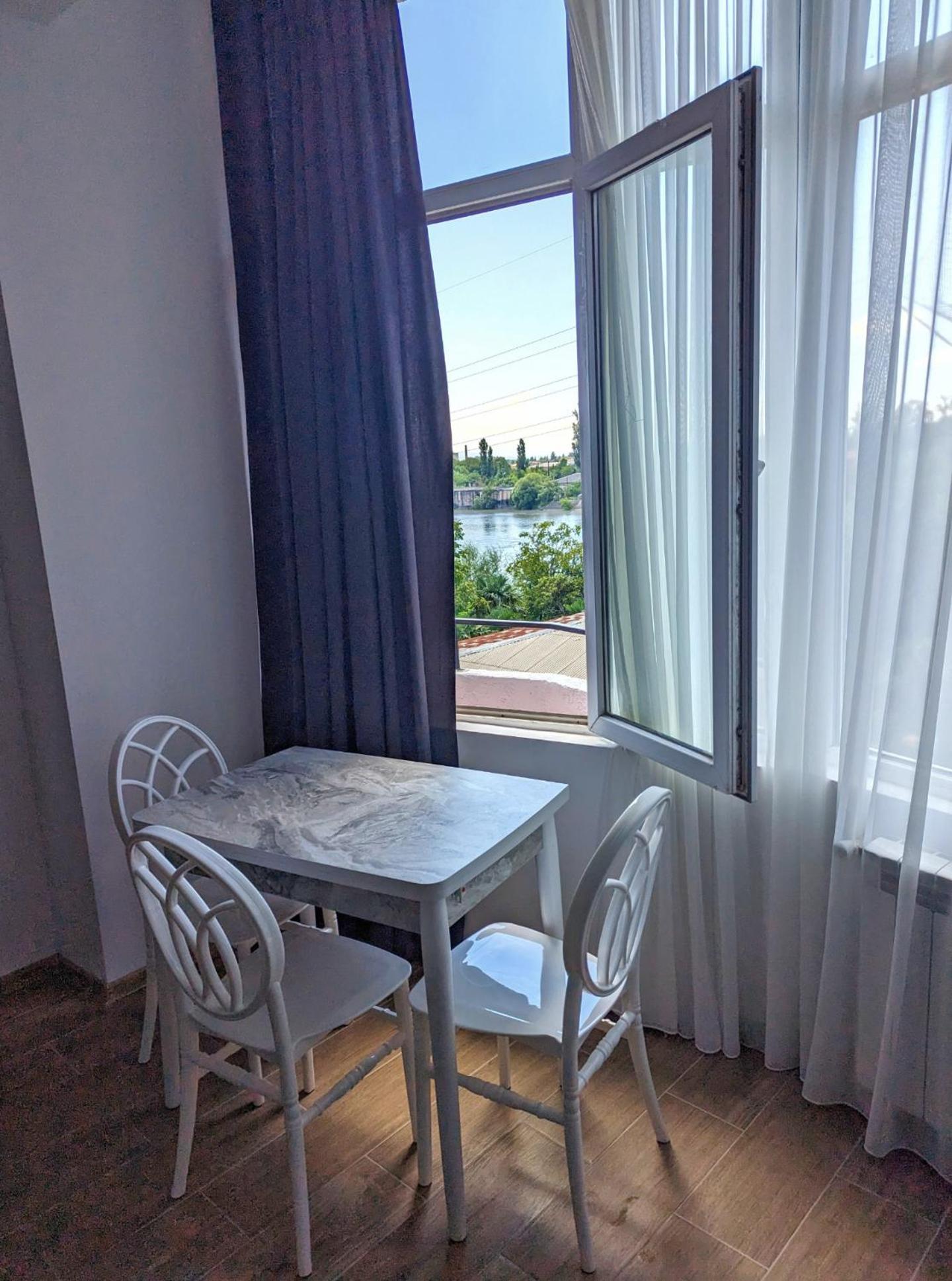 Brand New Apartment In Kutaisi Exteriör bild